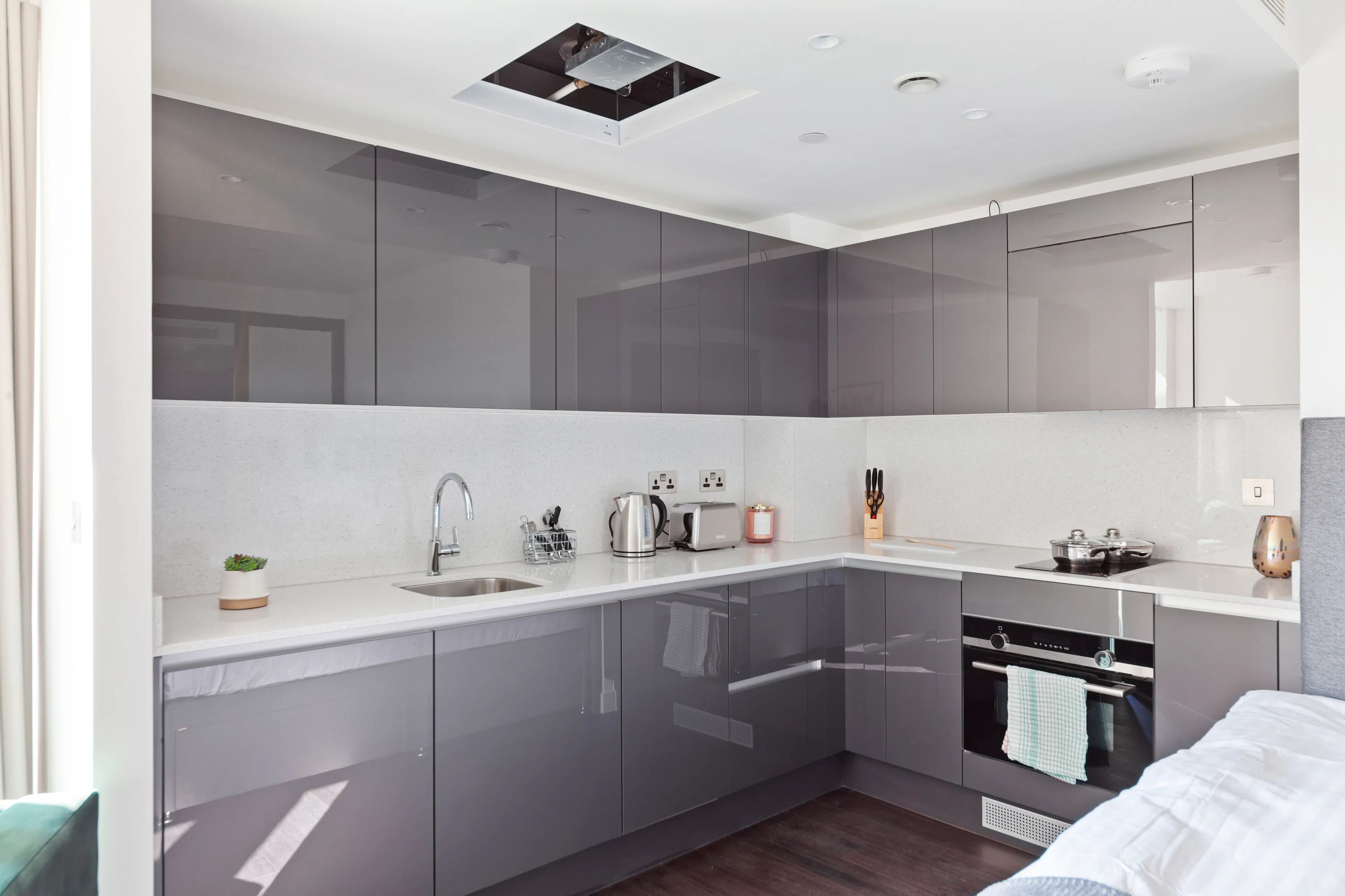 Studio KITCHEN 1