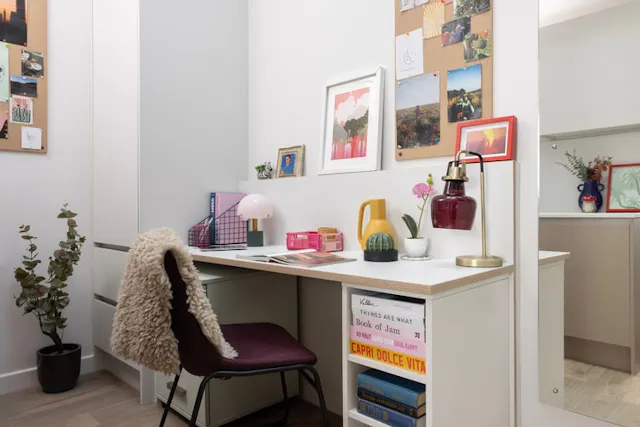 Studio Large High Double room image 1