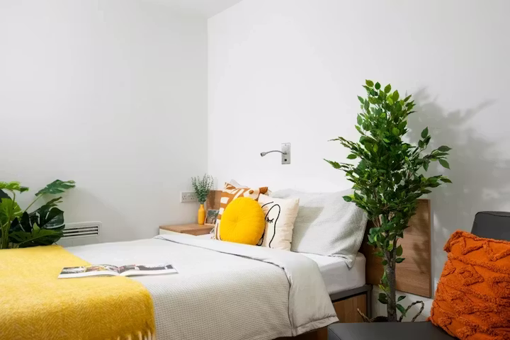charlton-court-bath-Studio Large High Double-1
