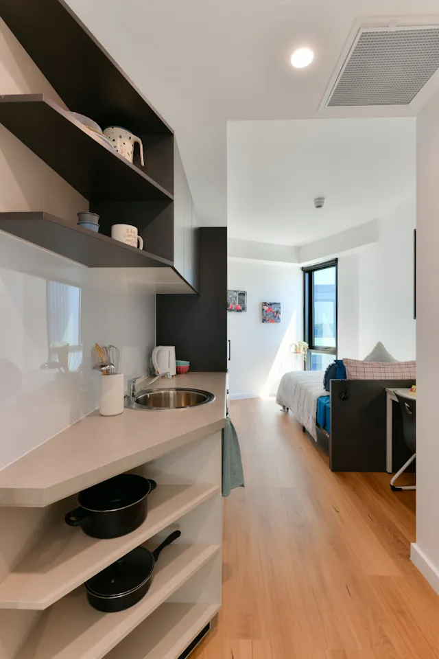 Studio Long Riverview room image 1