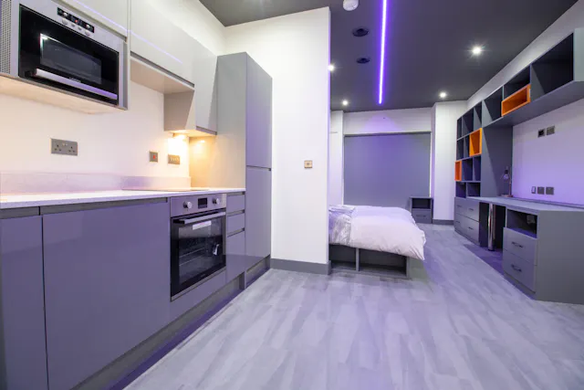 Studio Luxe B room image 2