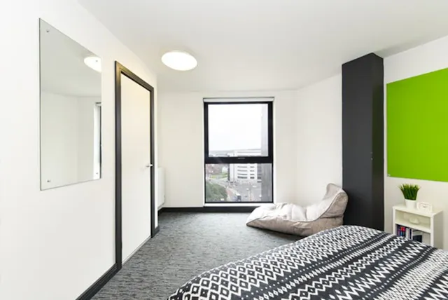 Studio-Platinum room image 2
