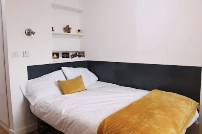 Studio Platinum Plus ROOM 3