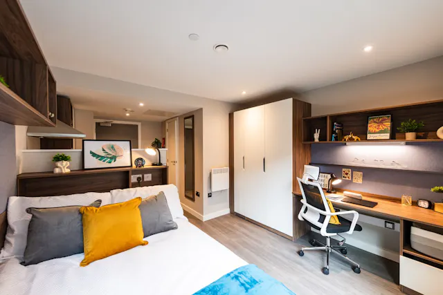 Studio Plus room image 1