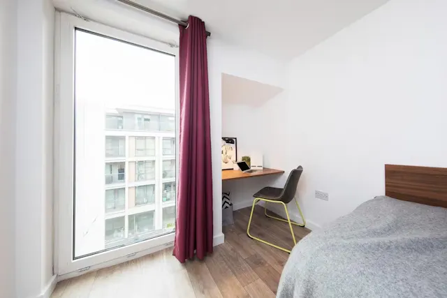 Studio, Premium Range 1 room image 2