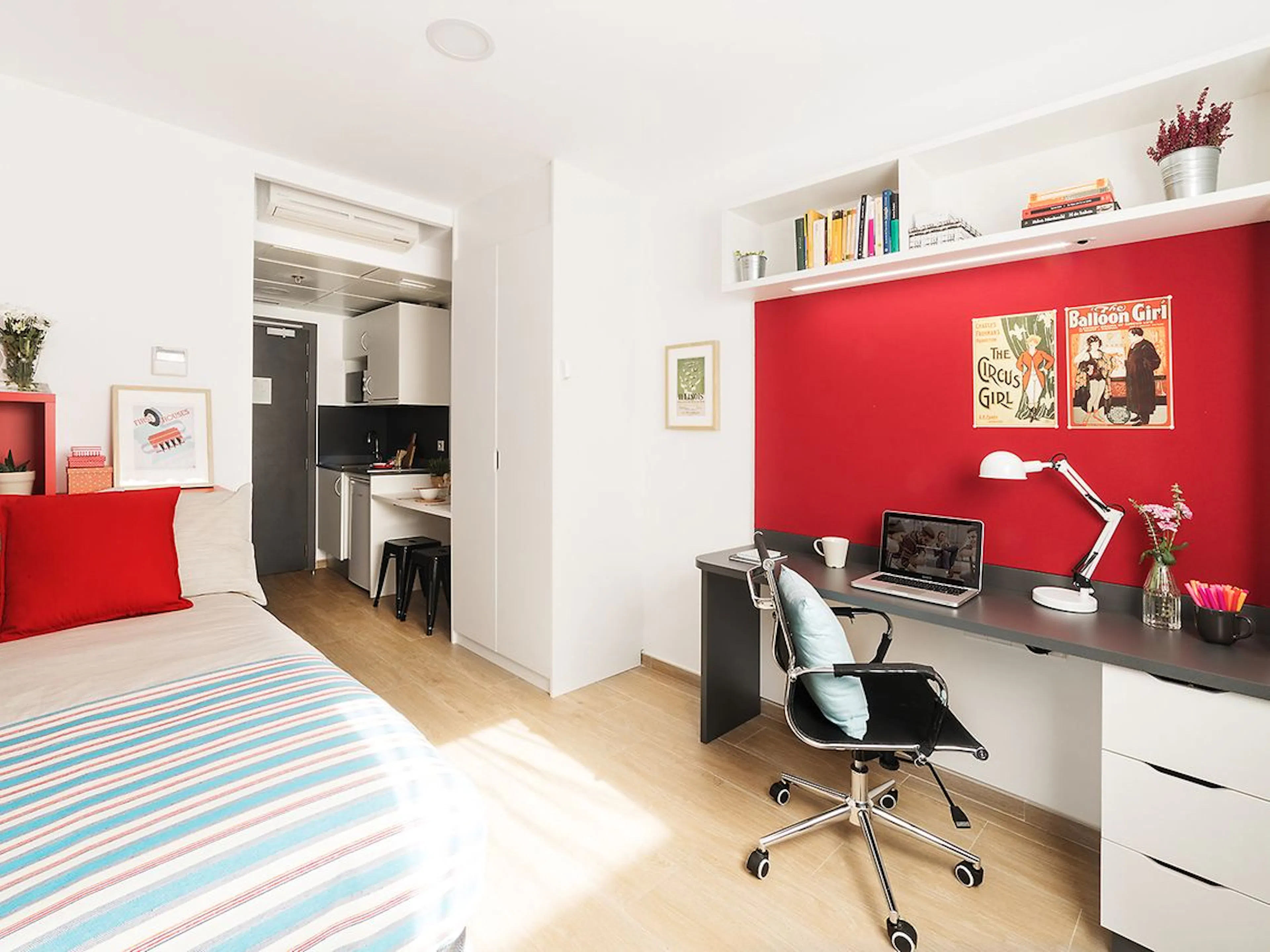 Premium Studio with Terrace ROOM 1