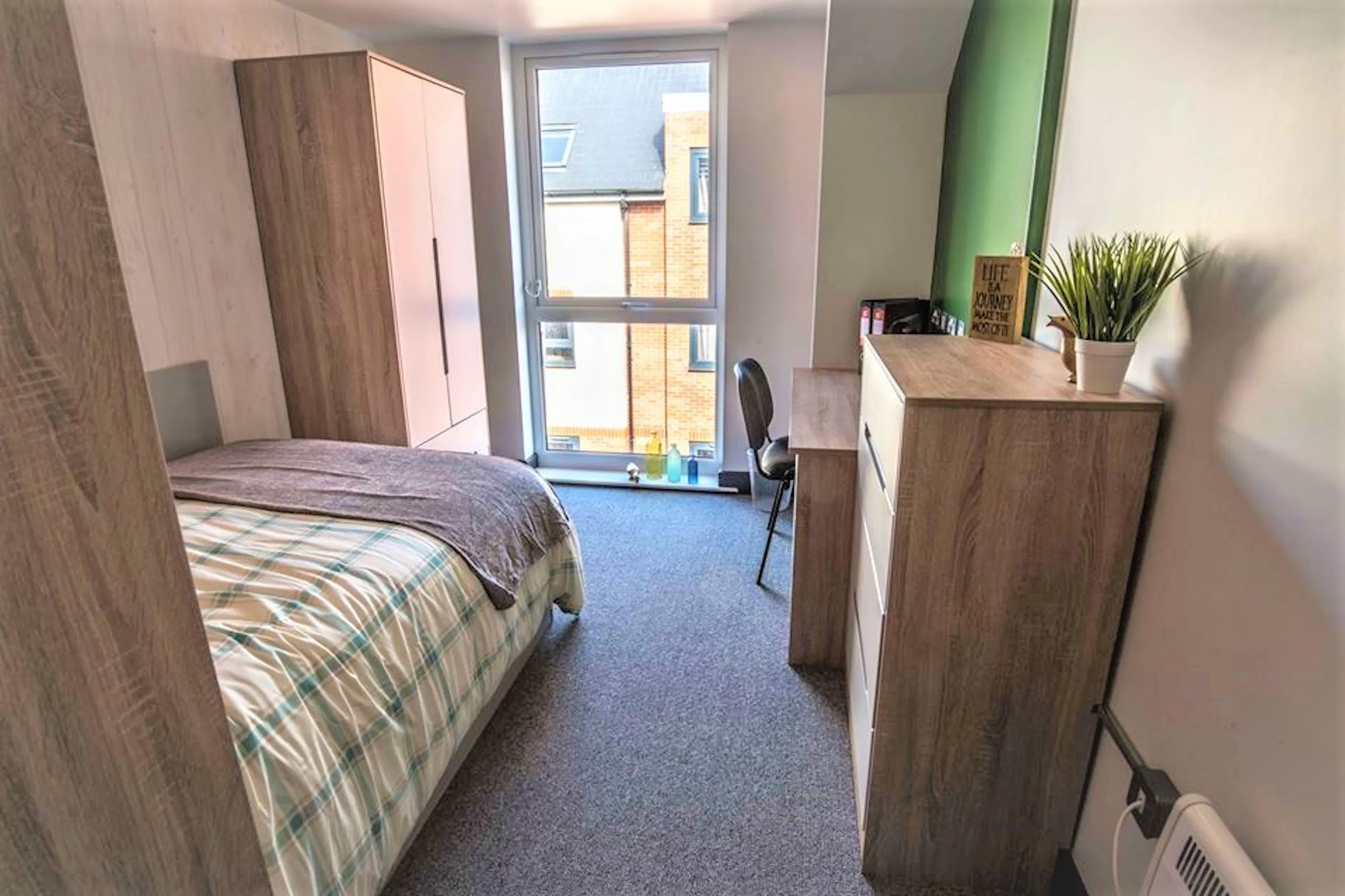 Studio ROOM 1