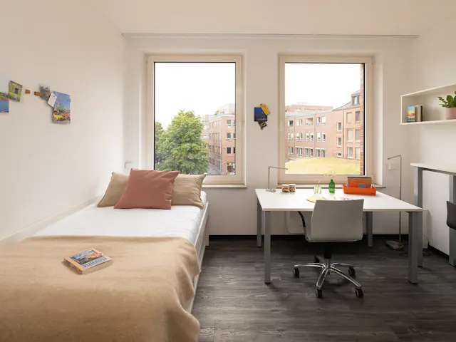 Studio S Platinum room image 1