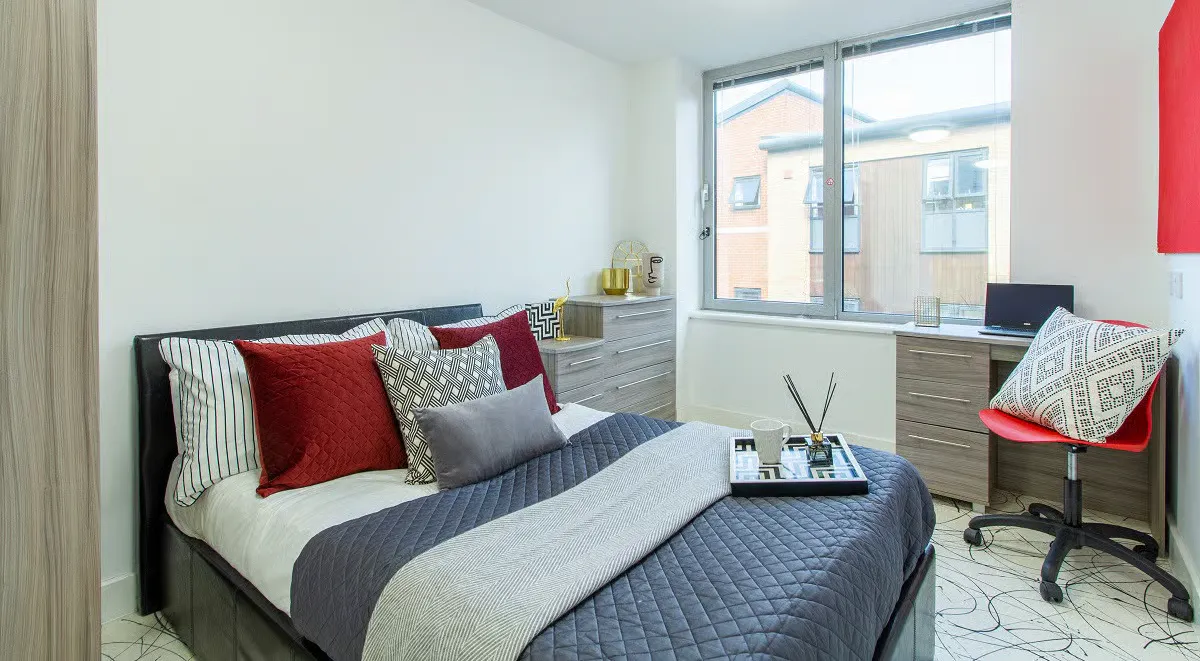 Studio Sapphire ROOM
