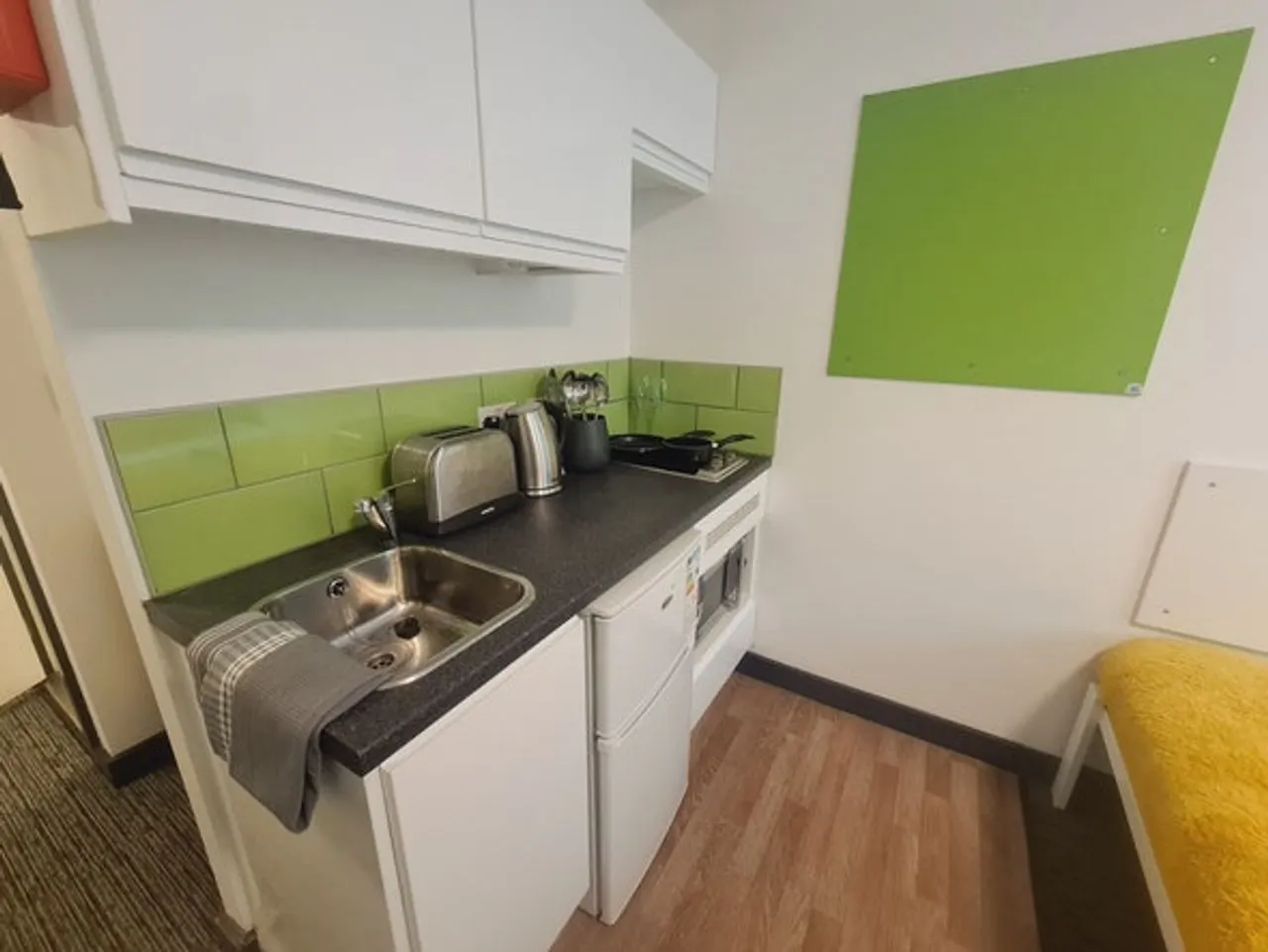Studio Silver Plus KITCHEN 2