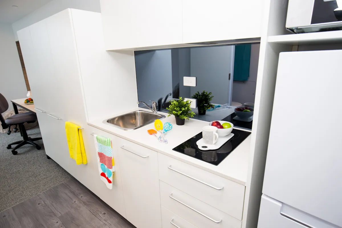 Studio Single Low KITCHEN