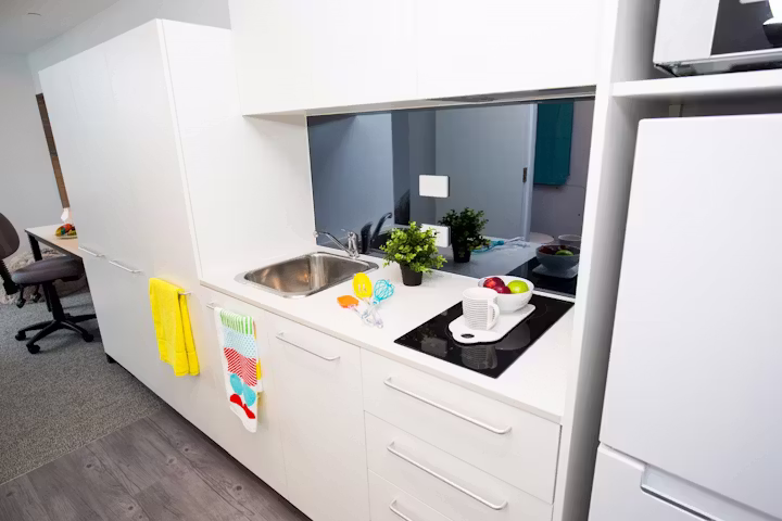 unilodge-park-central-brisbane-Studio Single Low-1