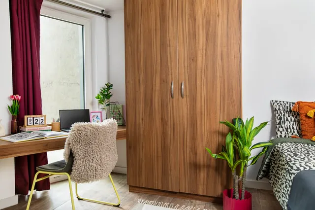 student-living-heights-london-Studio Small High Single