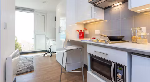 courtyard-southampton-KITCHEN