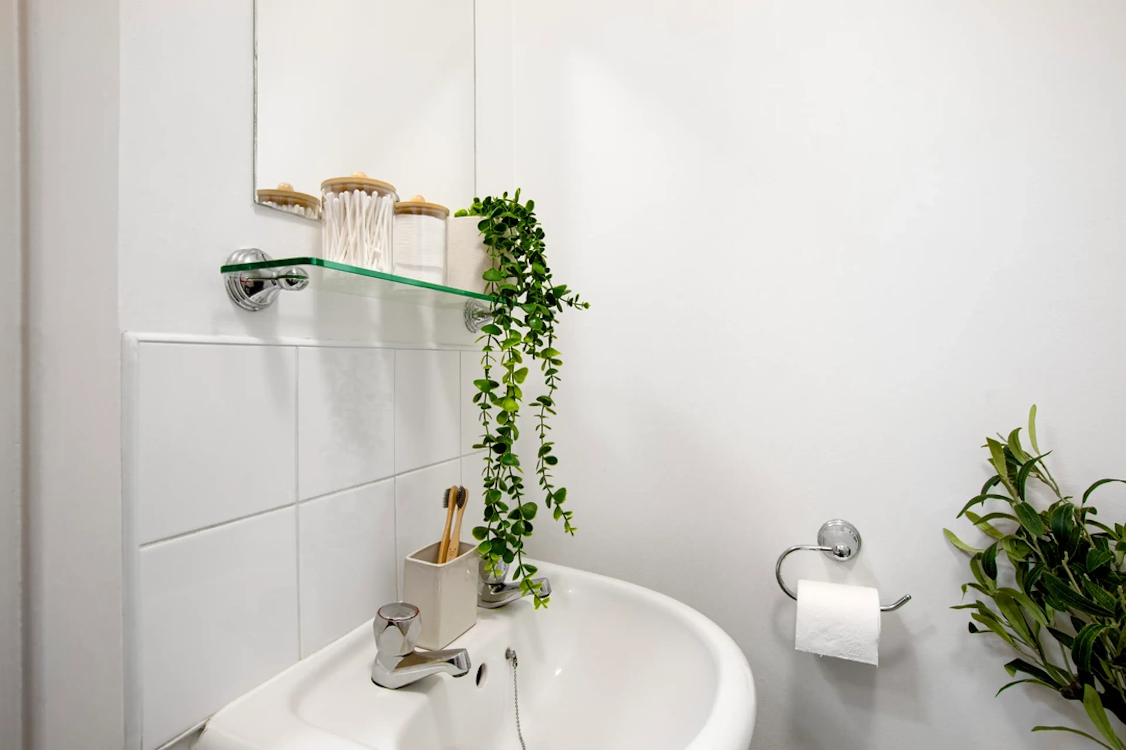 Studio Medium Standard Double BATHROOM 2