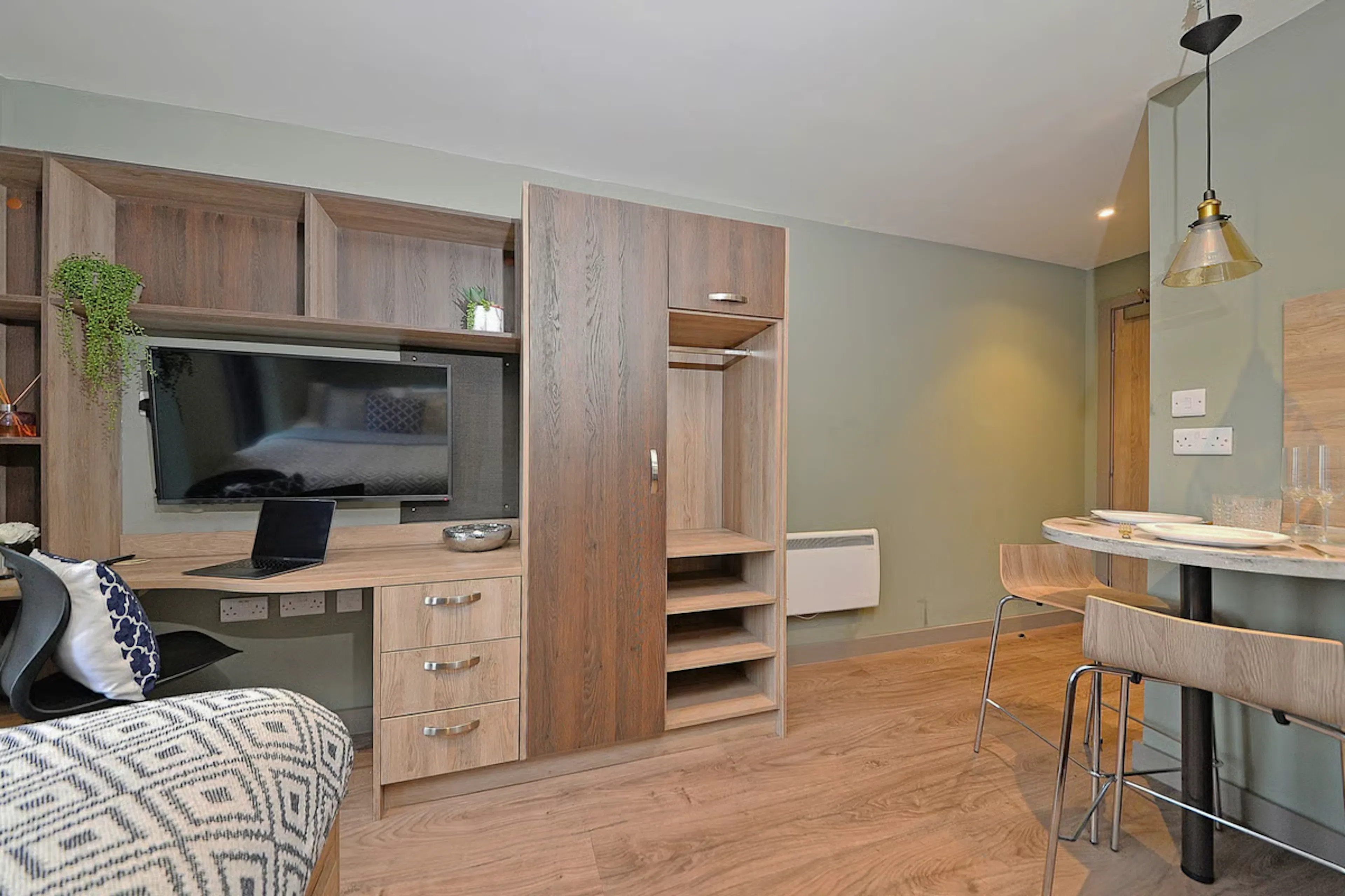 Studio ROOM 2