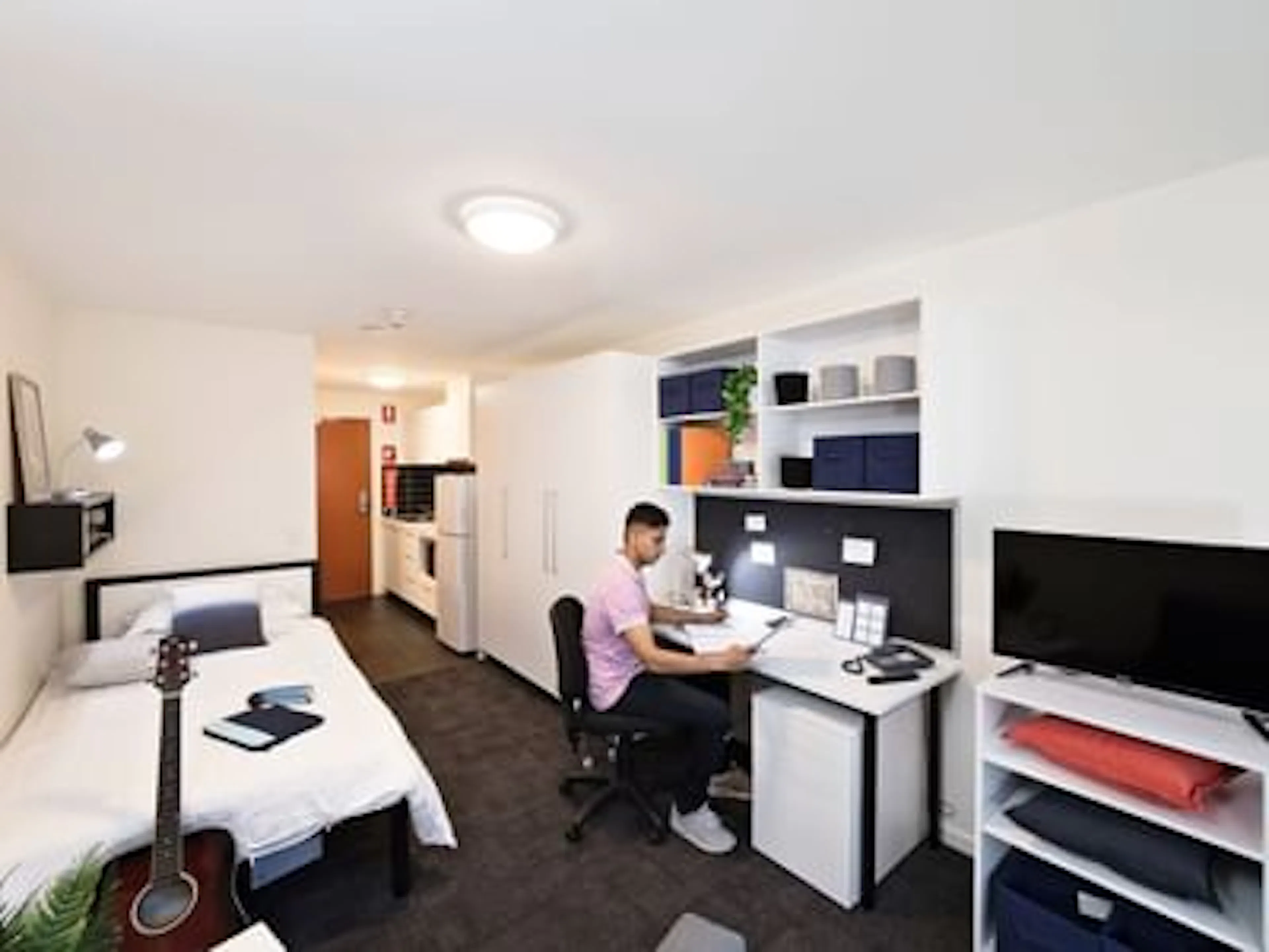 Studio Deluxe - NRAS ROOM 1