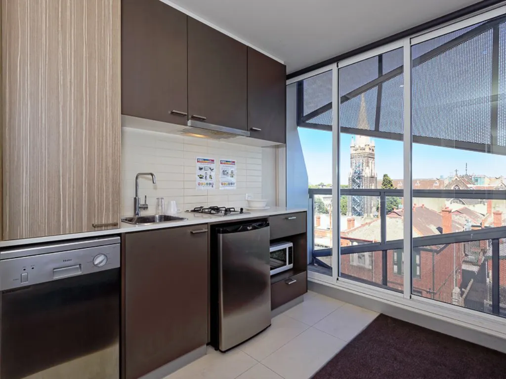 Studio Deluxe KITCHEN 1