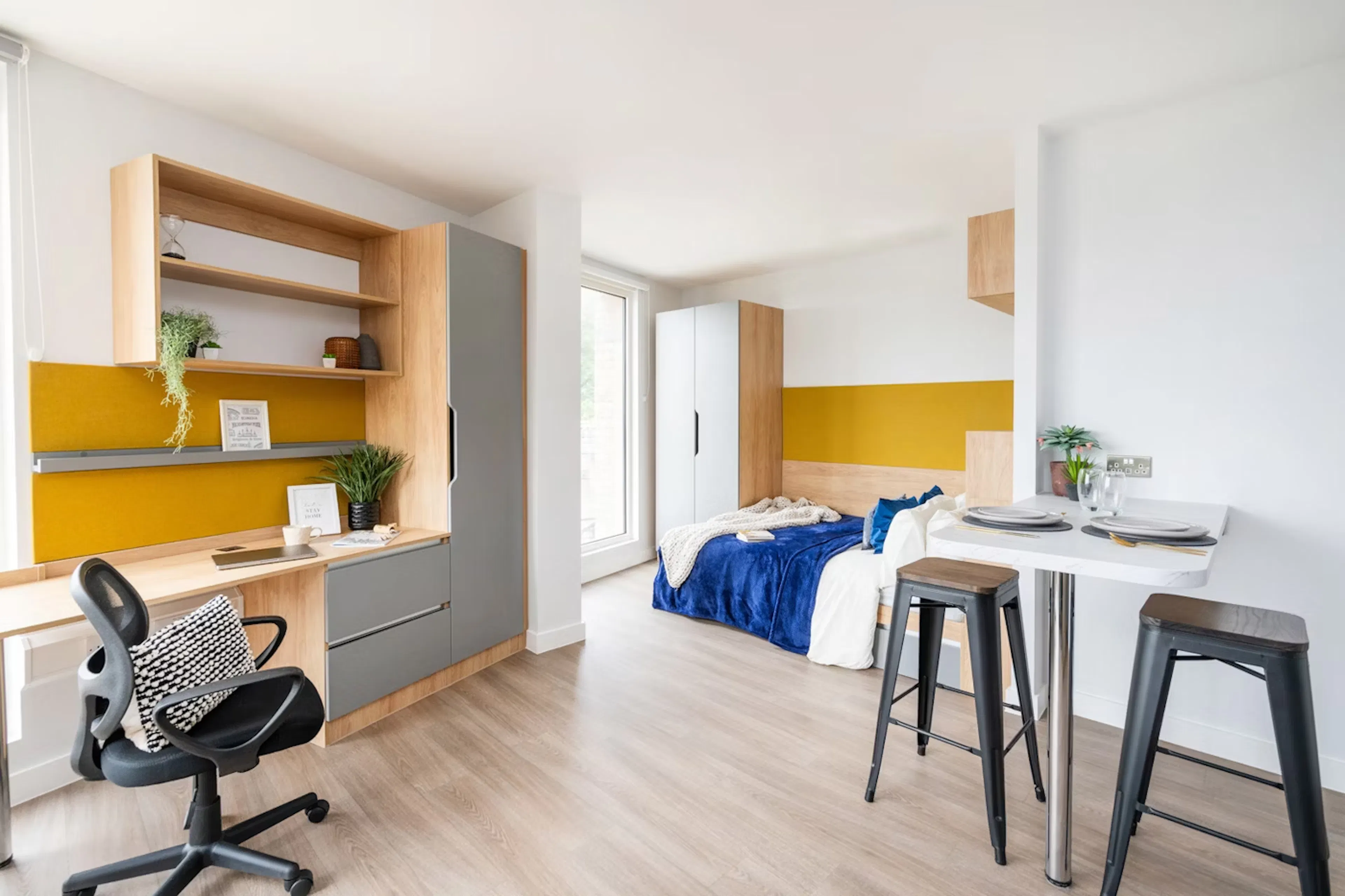 Gold Studio ROOM 4