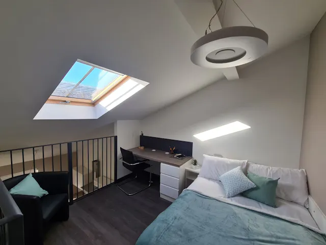 Studio Gold - Top Floor room image 1