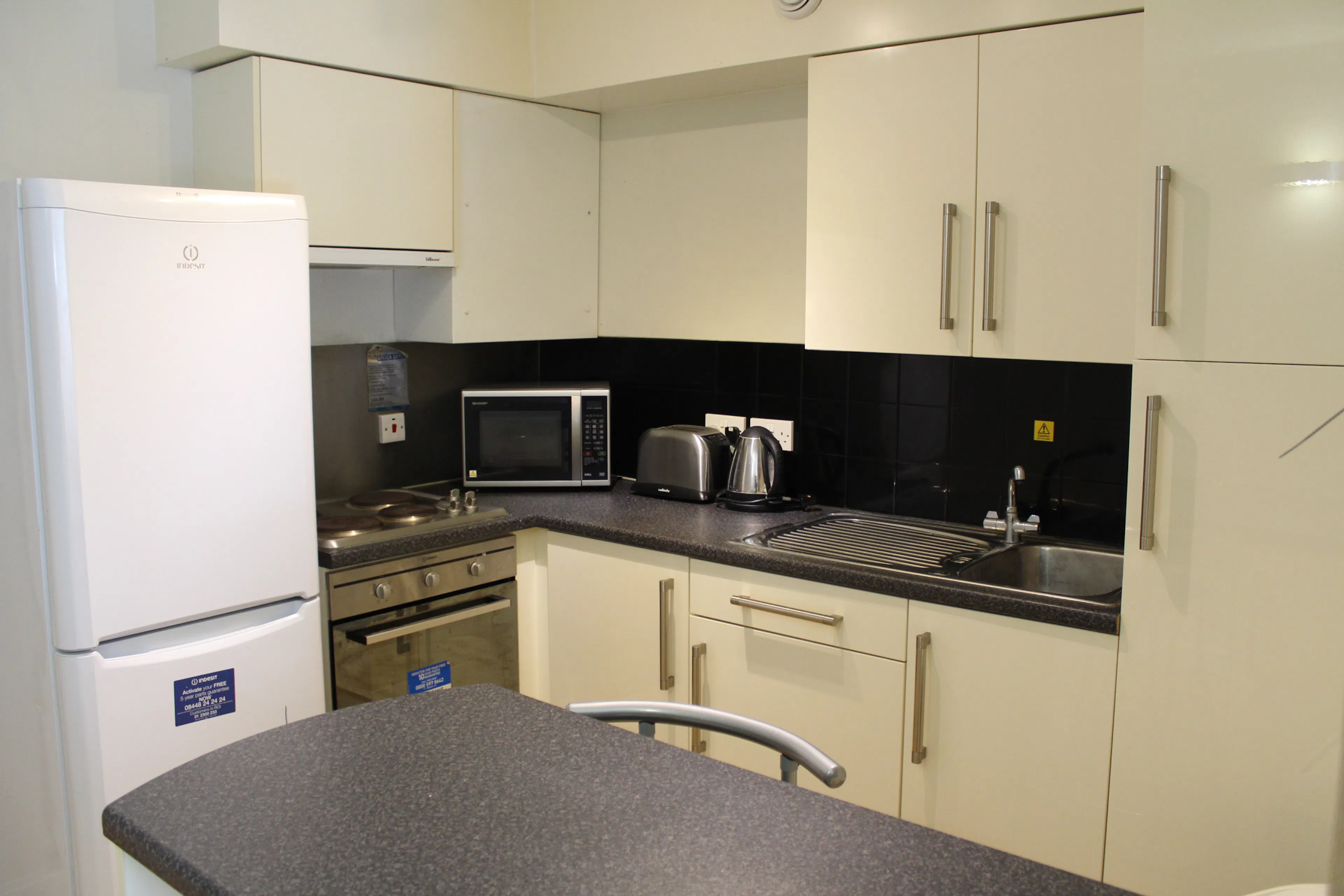 Studio KITCHEN 4