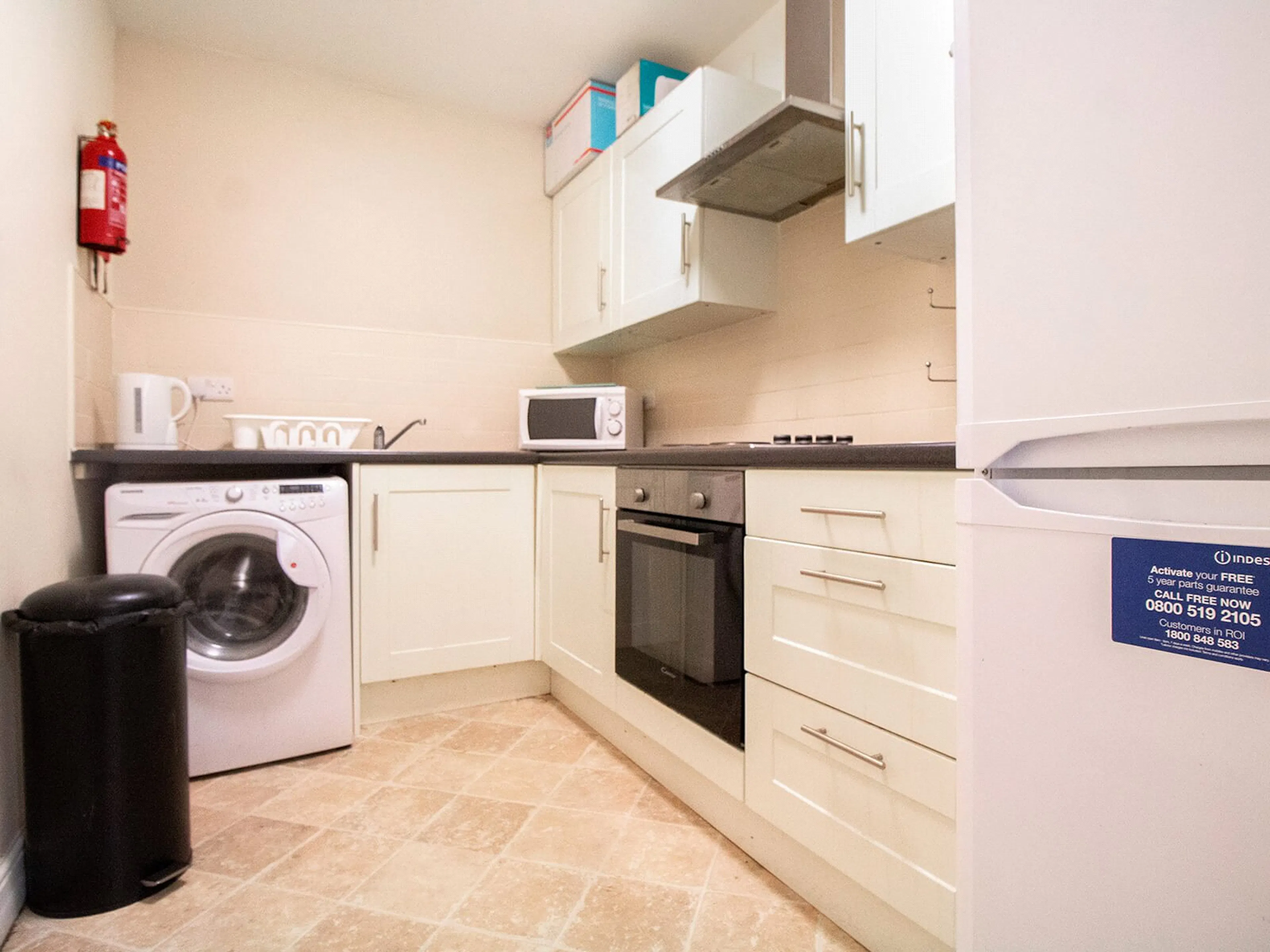 Studio KITCHEN 1
