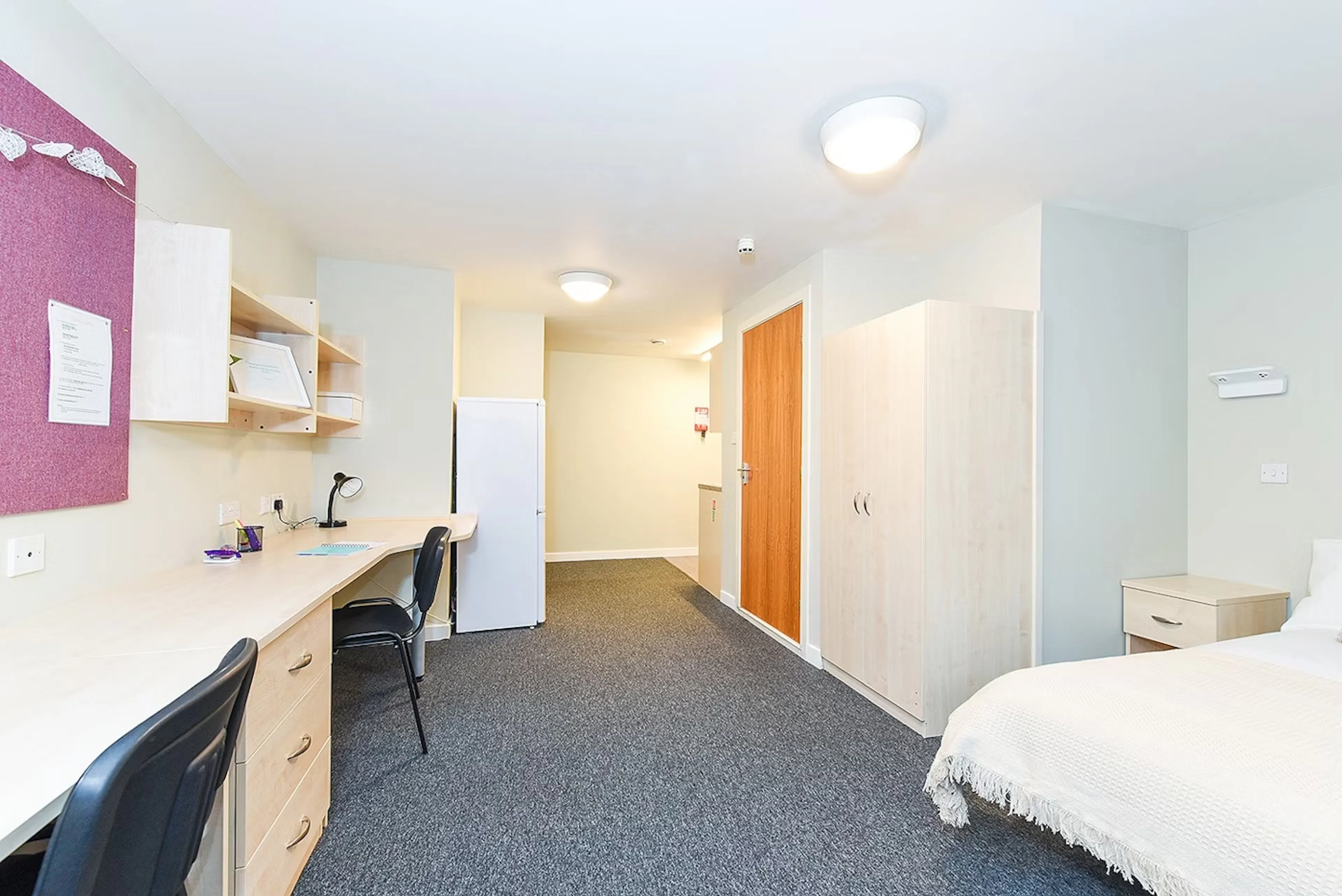 Studio ROOM 1