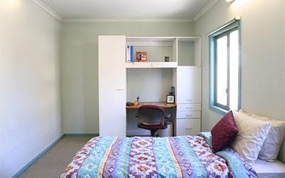 walsh-residence-melbourne-4 or 5 Bedroom Apartment