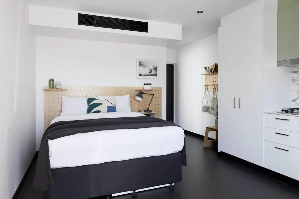 Sundeck ROOM