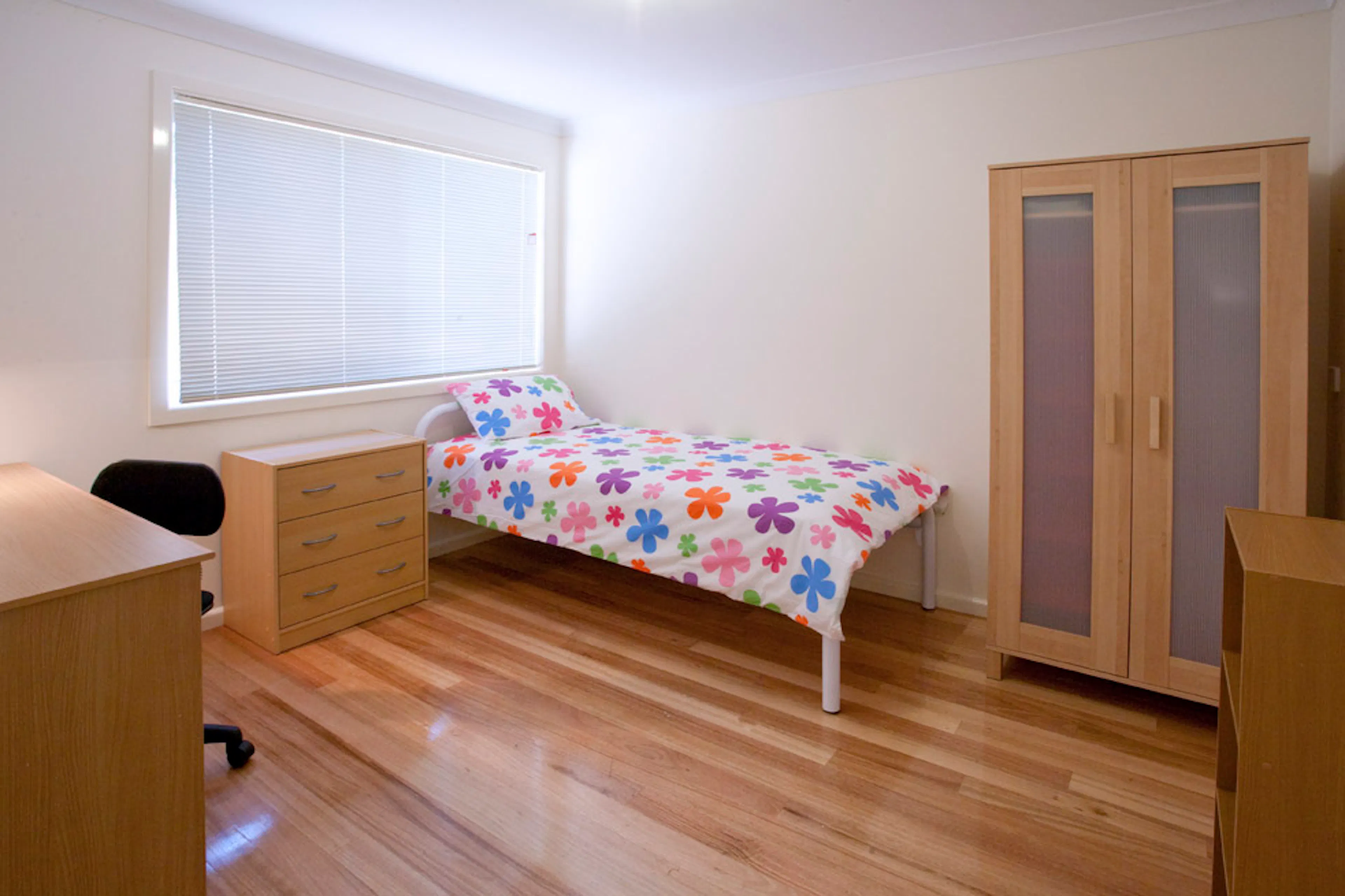 Medium Room ROOM 1