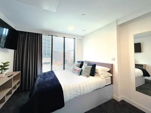 true Superior Apartment room image 2