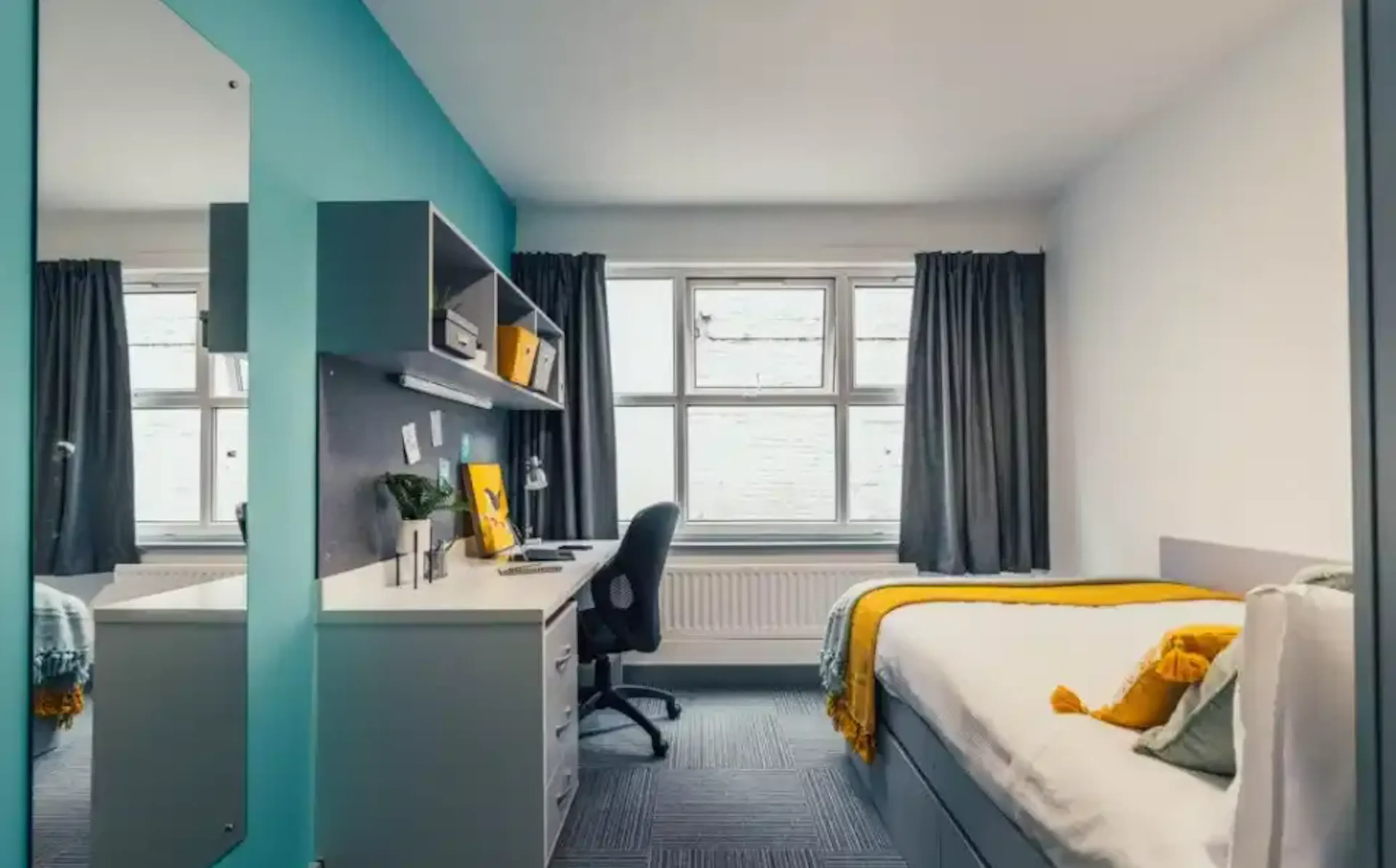 Superior 5 Bed ROOM 4