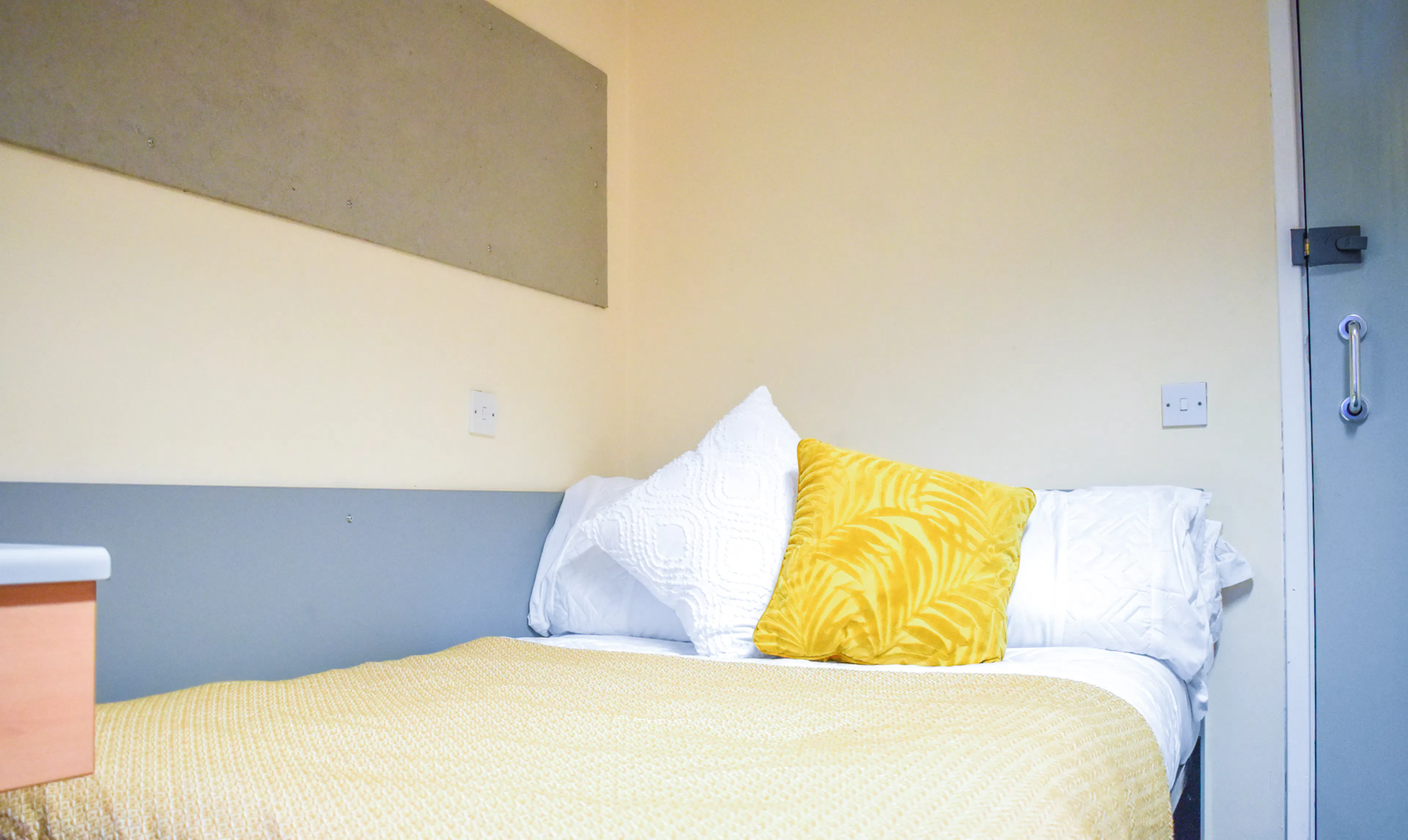 Superior Large Non-Ensuite ROOM 1