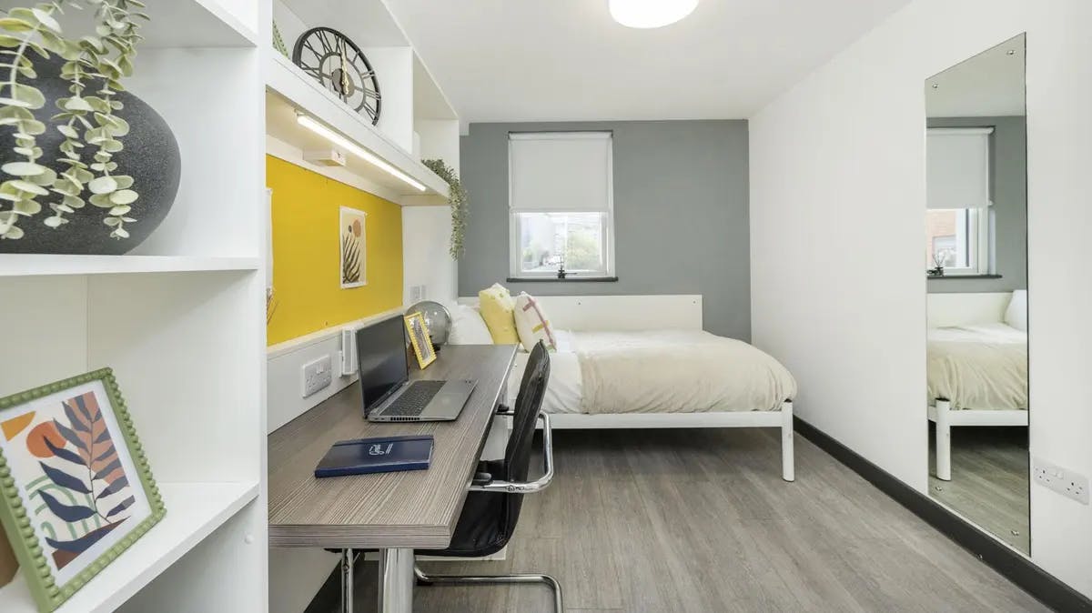 Albert Place-Newcastle Upon Tyne-ROOM-1