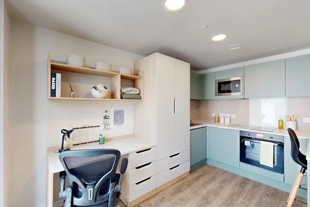 Superior Plus Studio room image 2