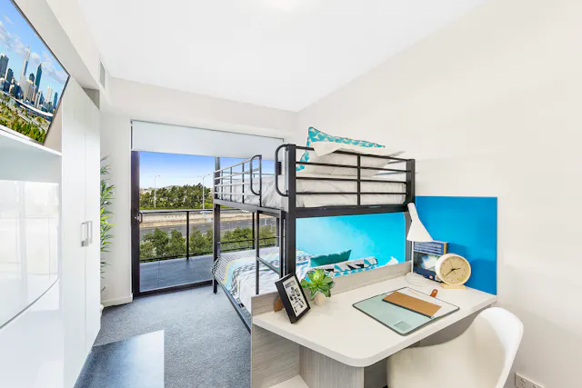 Twin Bunk Apartment room image 1