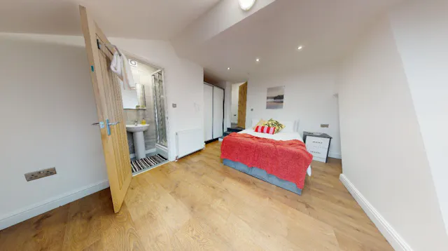 Studio Tier 4 room image 1