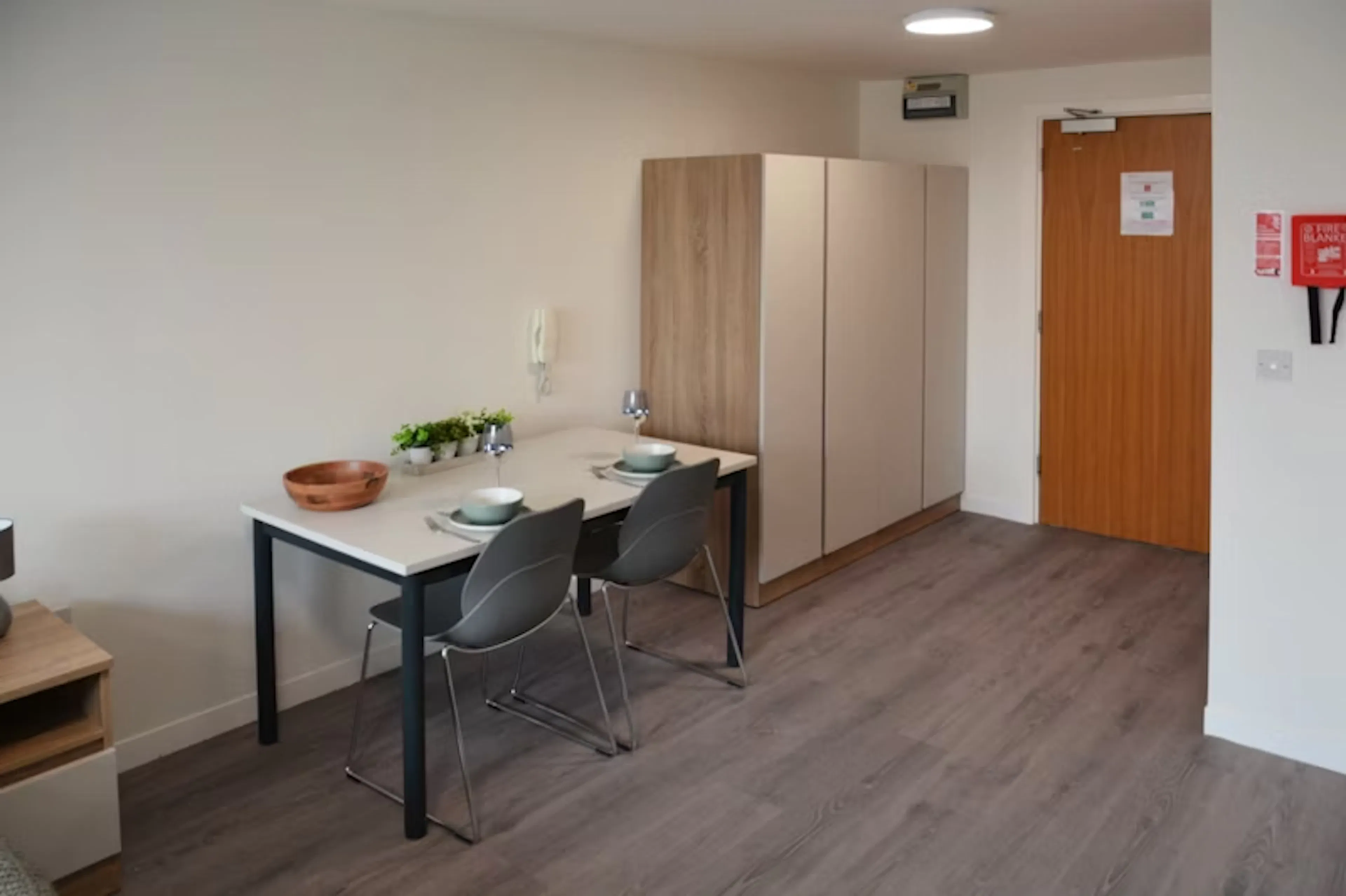 Twin Studio ROOM 1