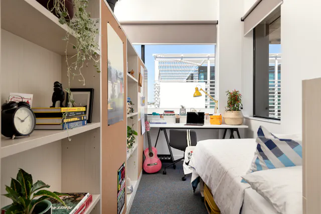 Twodio room image 1