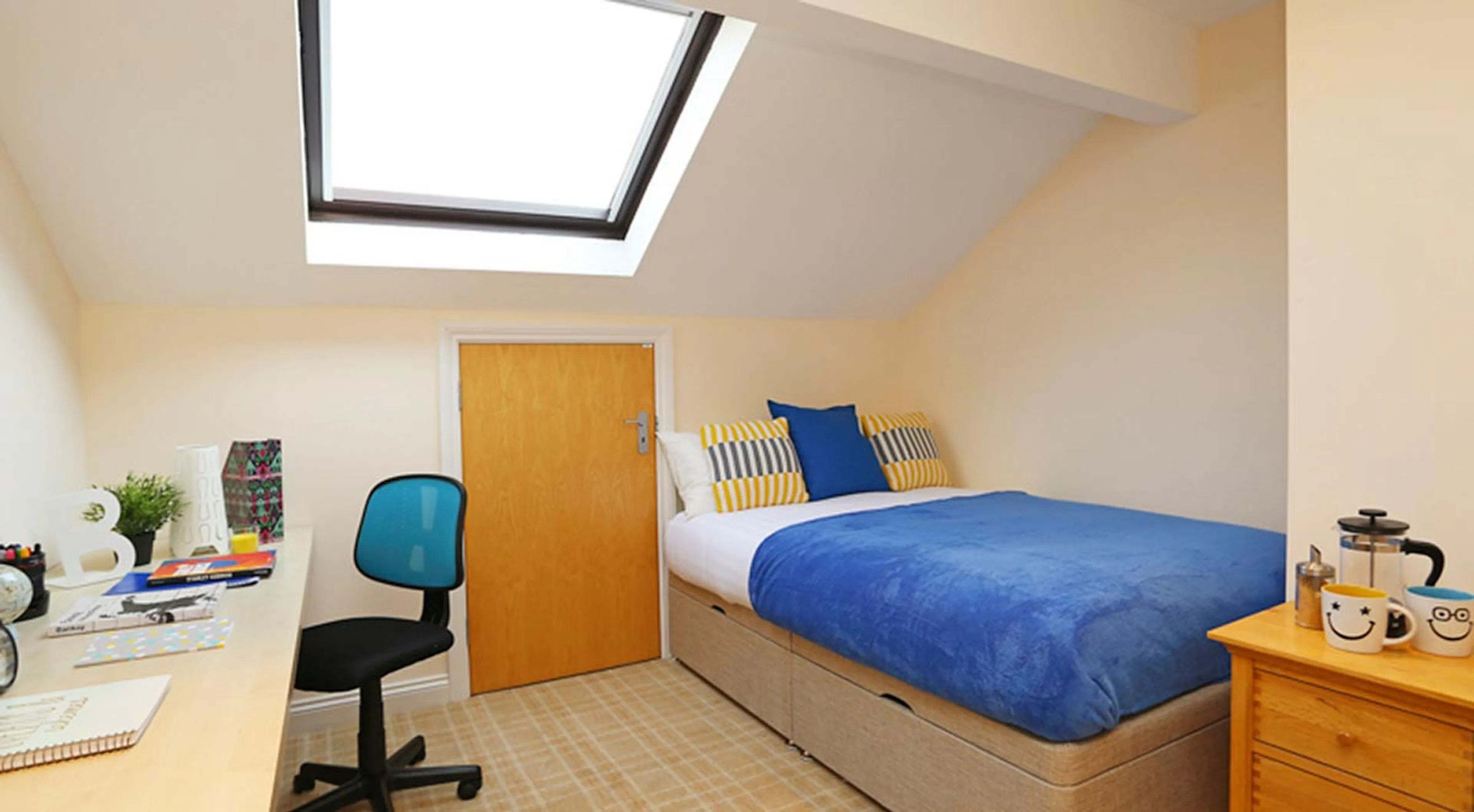 Two Bedroom Apartment ROOM 2