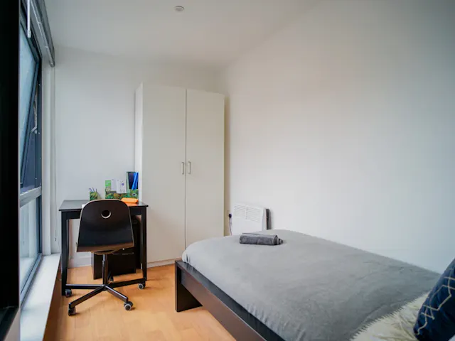 Two Bedroom Apartment room image 1