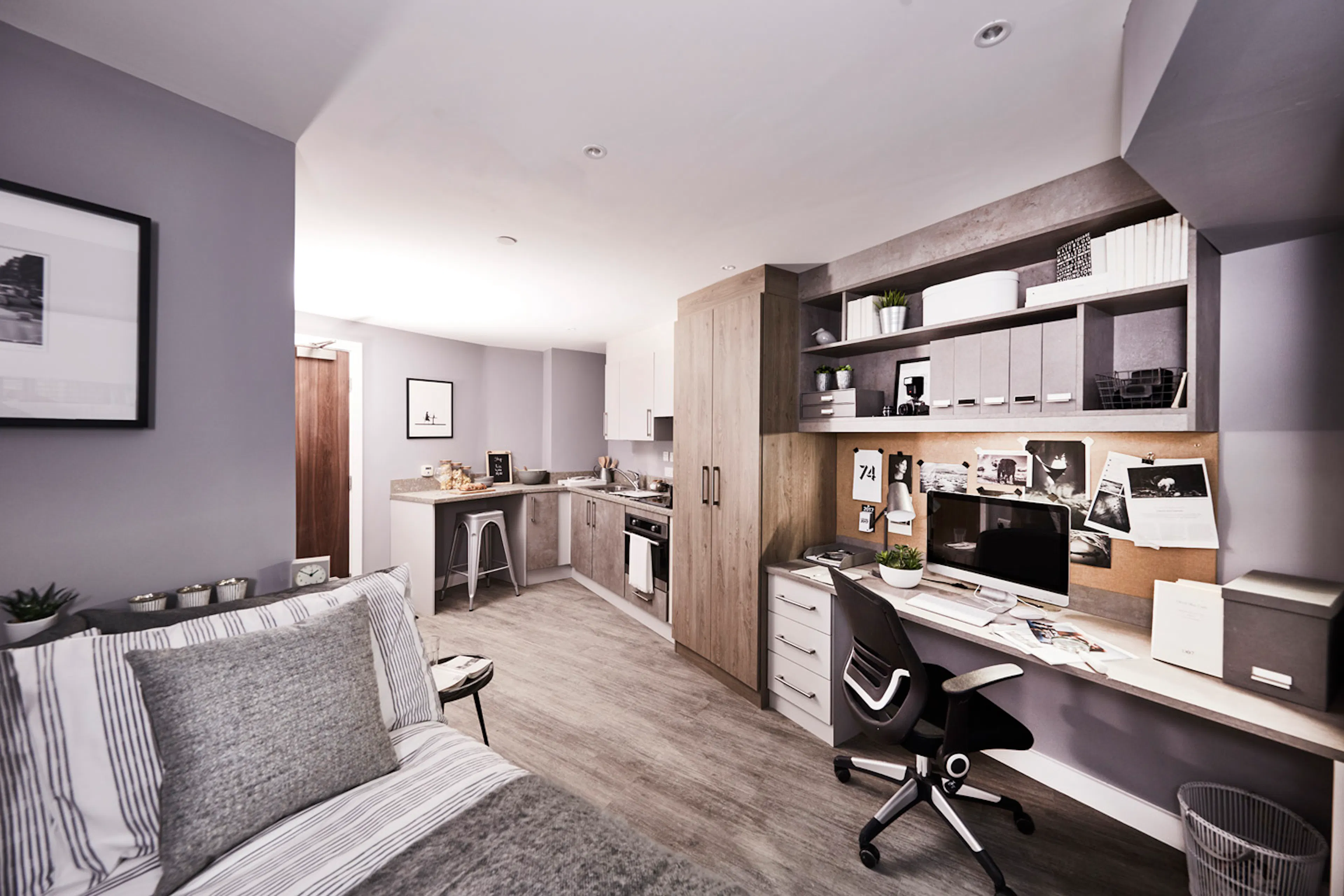 Studio ROOM 4