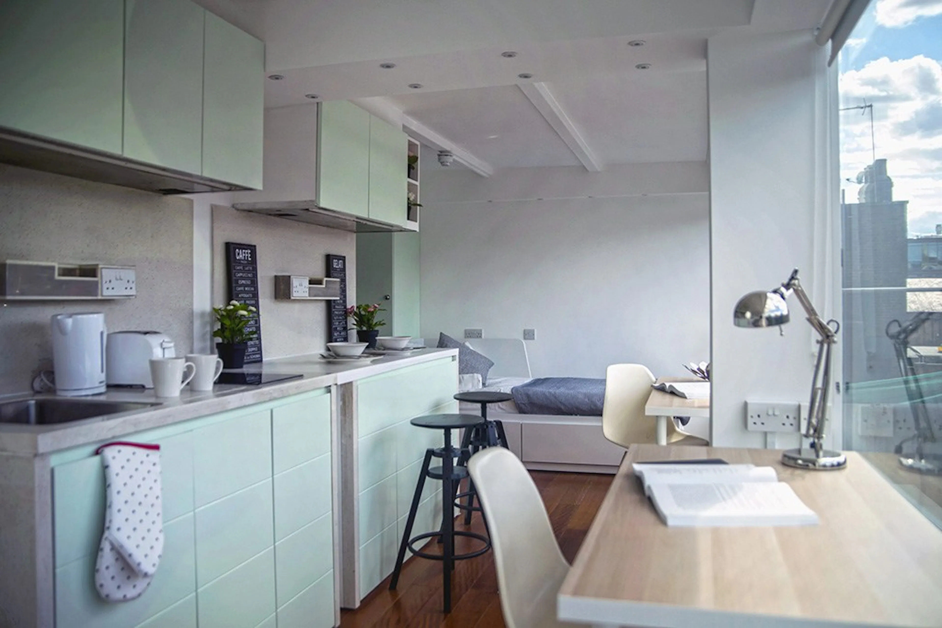 ROOM ROOM 2