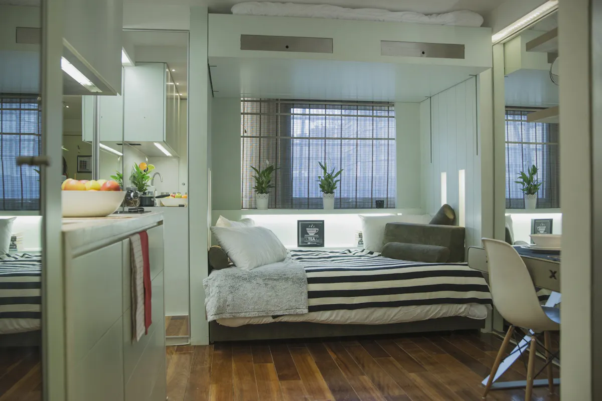ROOM ROOM