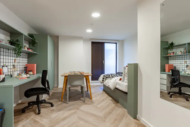 Gold Studio room image 1