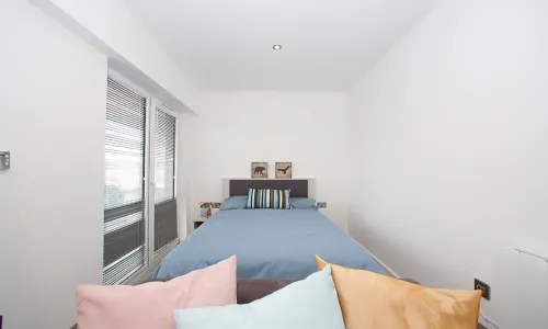 Gold Studio room image 1