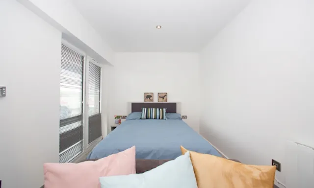 Gold Studio room image 1