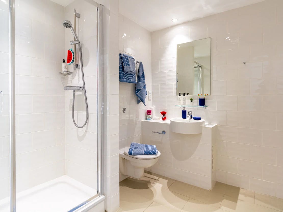 Platinum En Suite