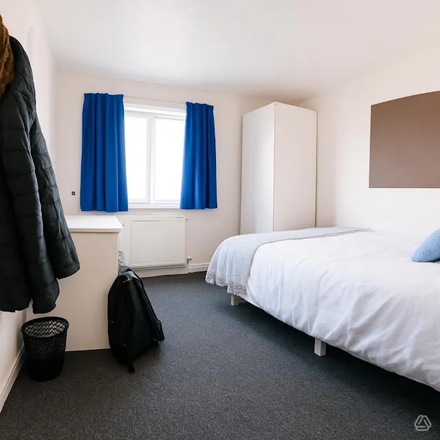 One Bedroom Apartment room image 1