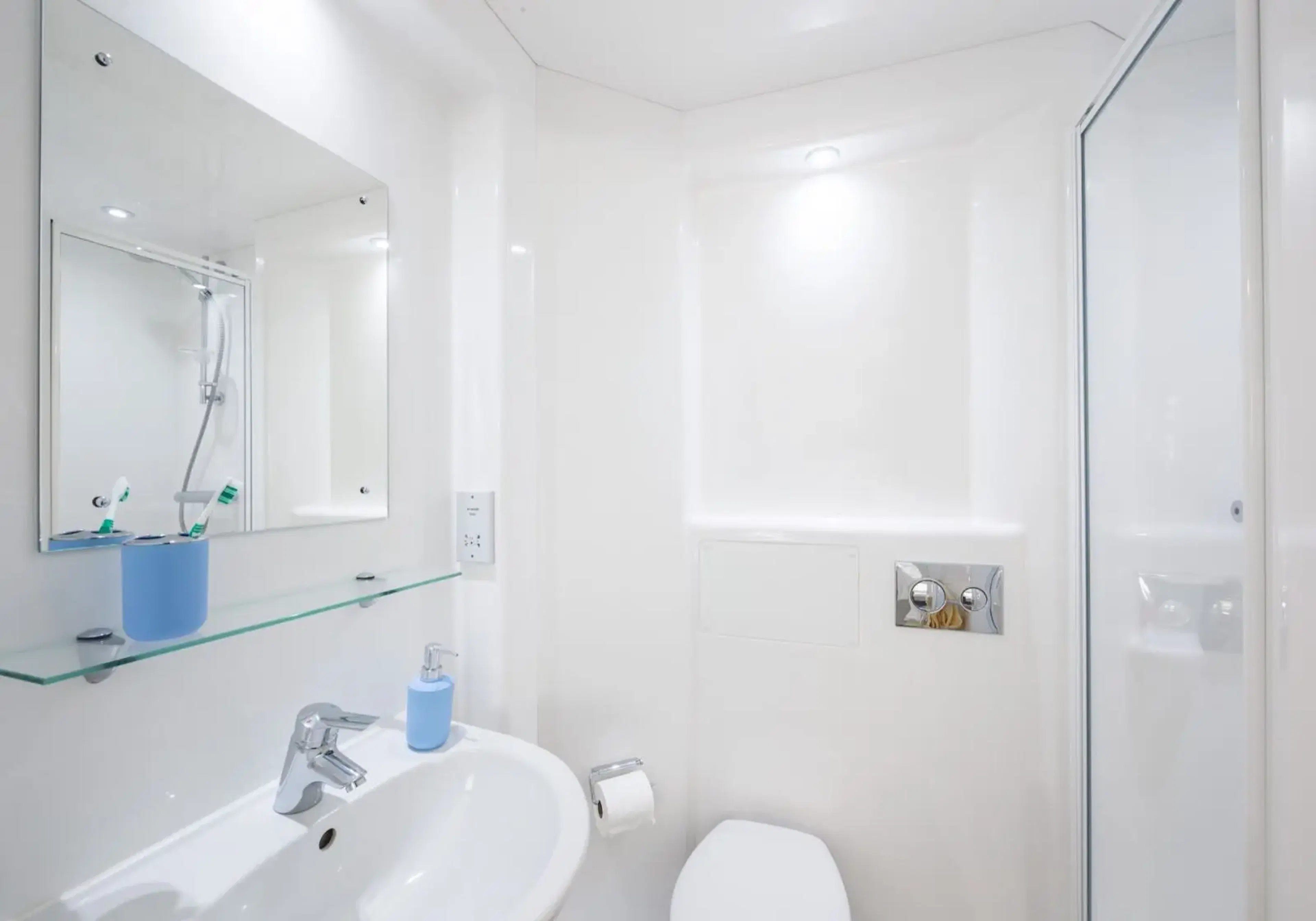 Townhouse Room BATHROOM 4